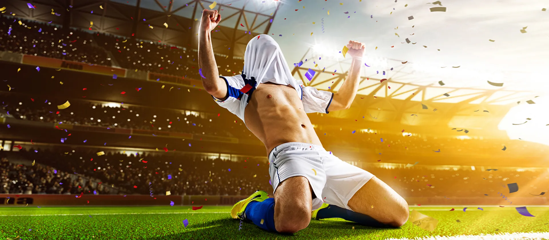 Smbolbild mit Torjubel Fussball. Mann
